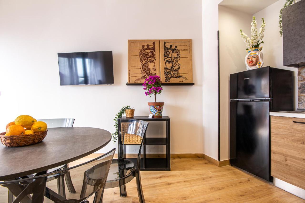 דירות טאורמינה Casa Leonida מראה חיצוני תמונה